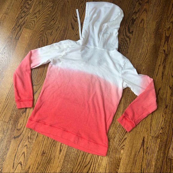 Venus ombré crochet hoodie - Picture 6 of 6